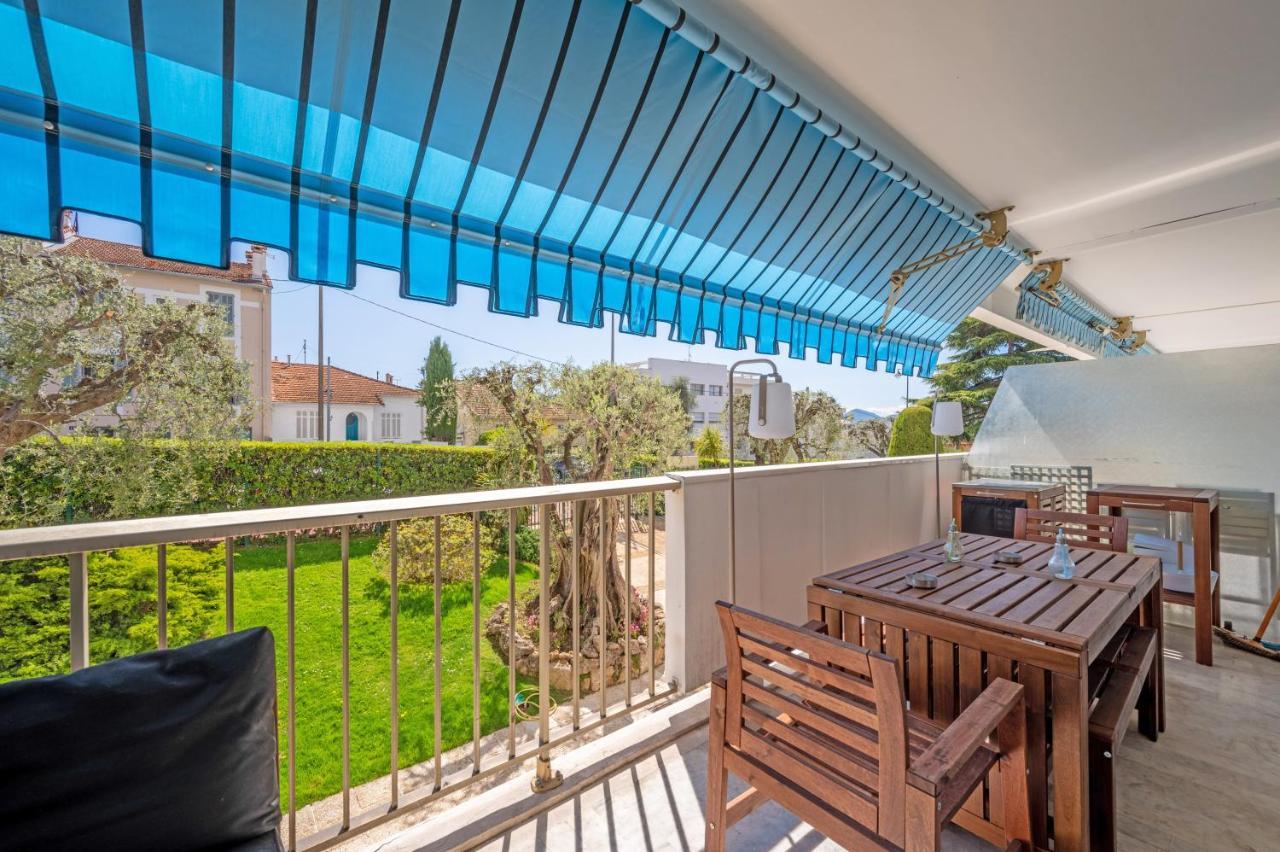 Le Vallauris Cannes Exteriör bild