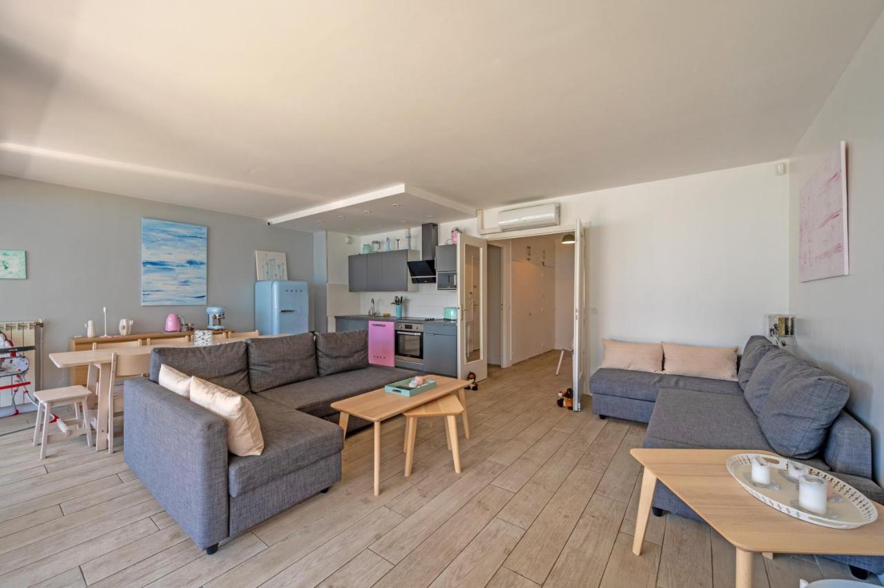 Le Vallauris Cannes Exteriör bild